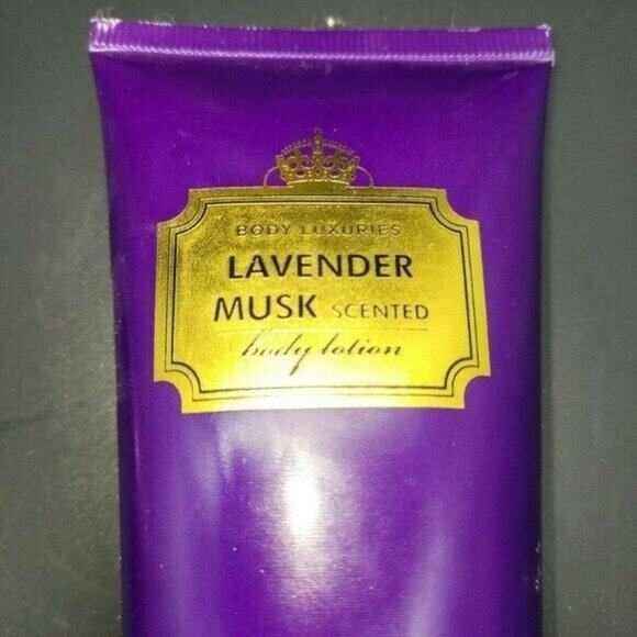 Lot of 3 BODY LUXURIES Scented Body Lotion 8.1 oz ea (24.3 oz total) - Picture 5 of 6